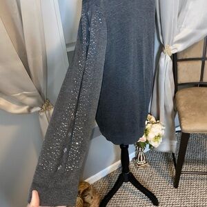 Women’s Grey Stitch Count size Large Studded Sleeve Detail Open Longer Sweater